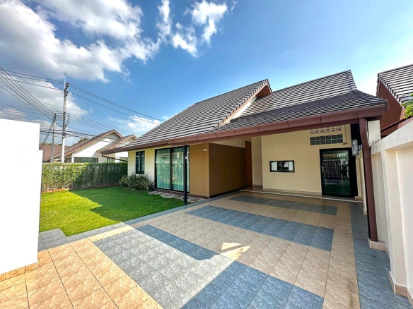 EP0004 | 2-BR House for Sale near Jomtien | The Maple Pattaya Huay Yai