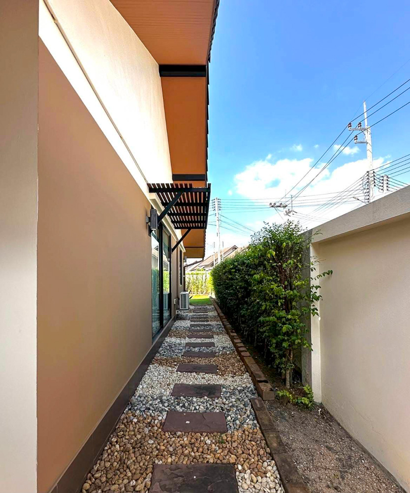 EP0004 | 2-BR House for Sale near Jomtien | The Maple Pattaya Huay Yai