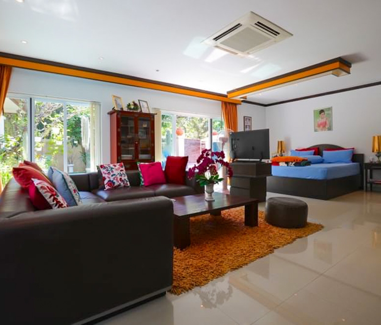 EP0049 | 3-BR Family Residence for Sale Near Jomtien Beach