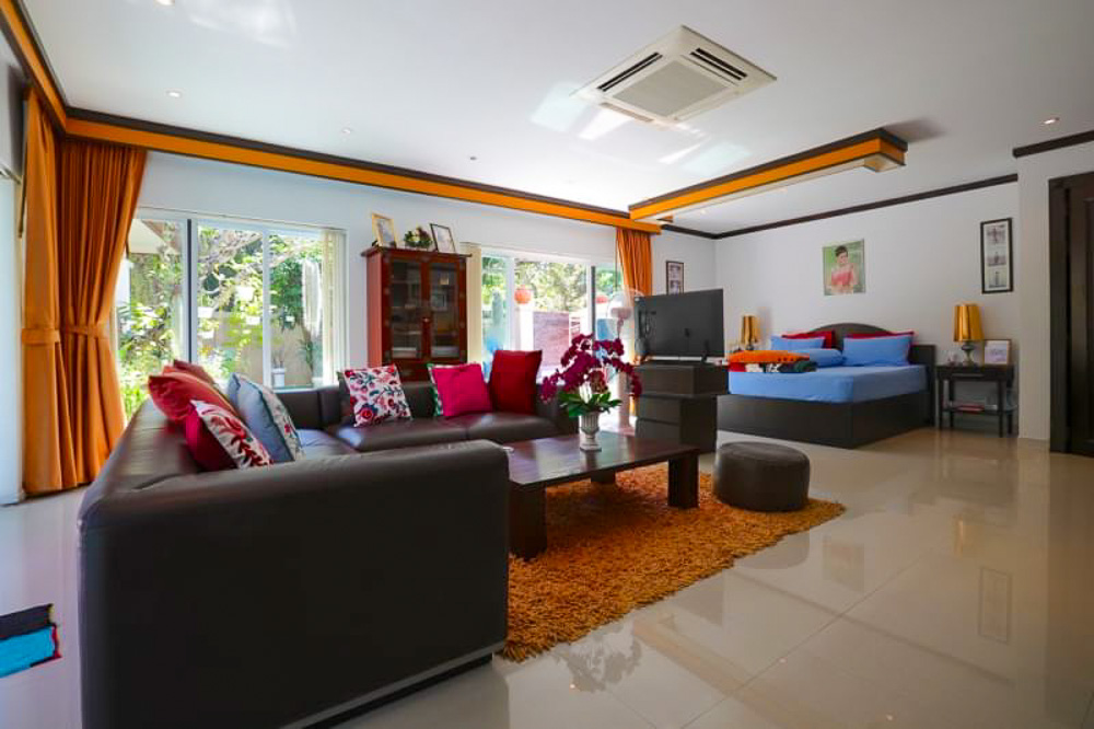 3-BR Family Residence-10 EP0049 | 3-BR Family Residence for Sale Near Jomtien Beach