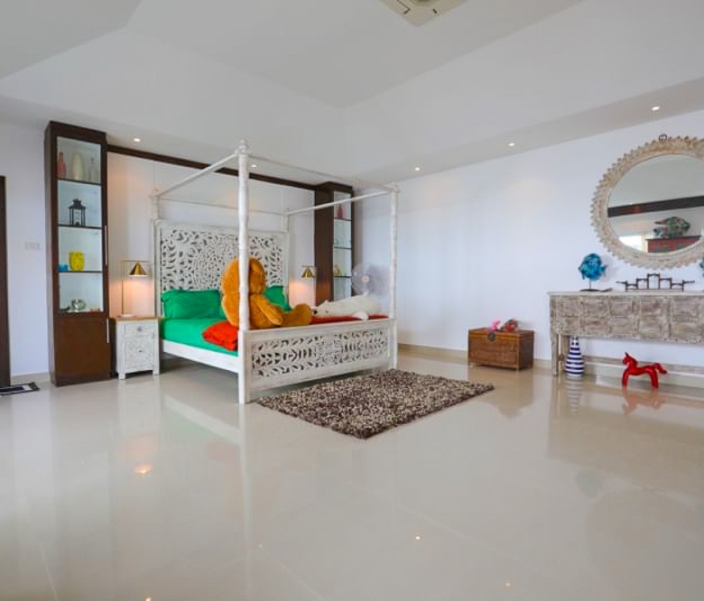 EP0049 | 3-BR Family Residence for Sale Near Jomtien Beach