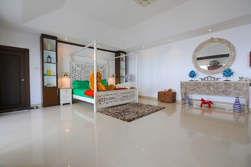 3-BR Family Residence-12 EP0049 | 3-BR Family Residence for Sale Near Jomtien Beach