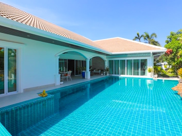 EP0049 | 3-BR Family Residence for Sale Near Jomtien Beach
