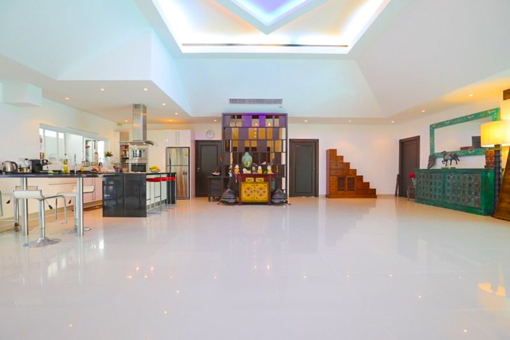 3-BR Family Residence-8 EP0049 | 3-BR Family Residence for Sale Near Jomtien Beach