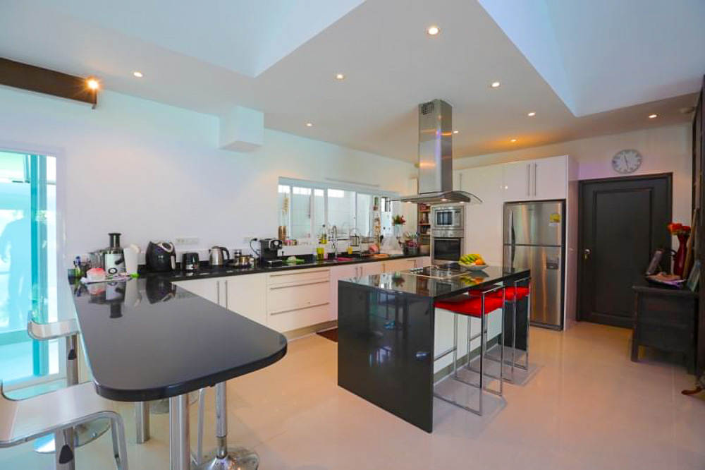3-BR Family Residence-9 EP0049 | 3-BR Family Residence for Sale Near Jomtien Beach