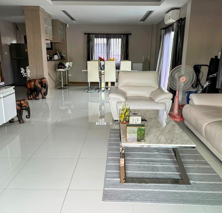 EP0051 | 3-BR Family Villa for Sale in Huay Yai, Pattaya