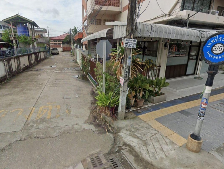 EP0038 | Commercial Red Zone Land for Sale on Thepprasit