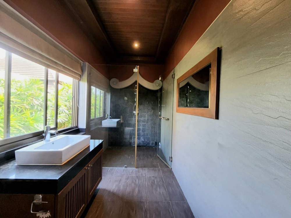 EP0030 | 6-BR Grand Estate for Sale in Phu Tara Village