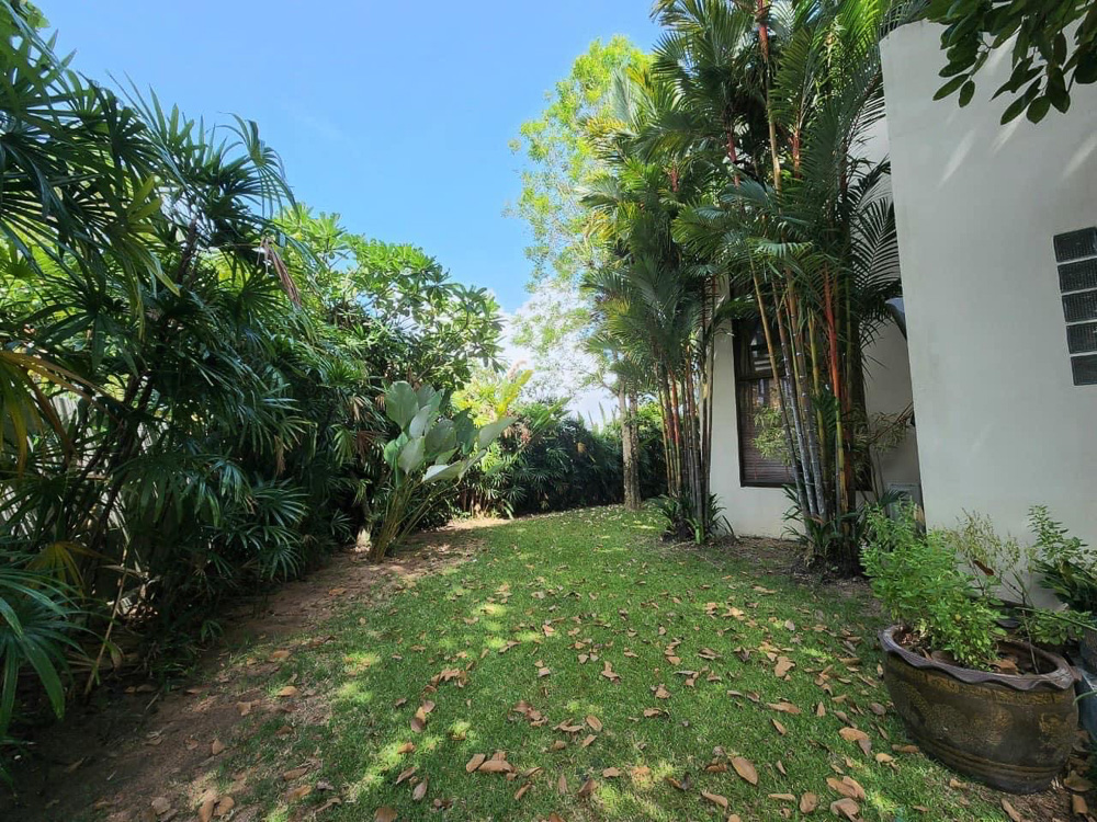 EP0030 | 6-BR Grand Estate for Sale in Phu Tara Village
