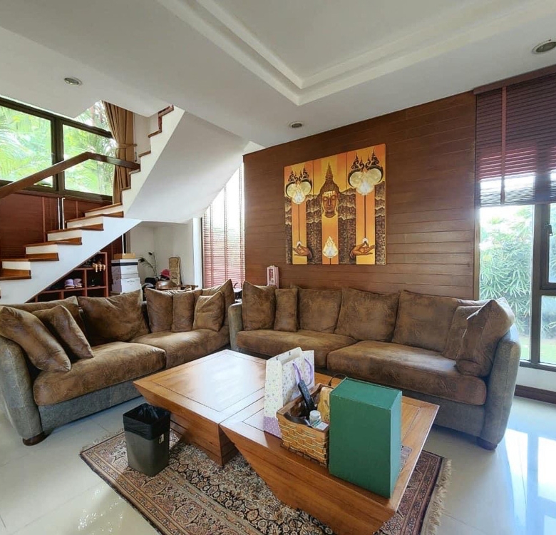 EP0030 | 6-BR Grand Estate for Sale in Phu Tara Village