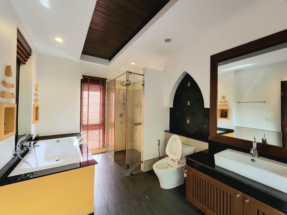EP0030 | 6-BR Grand Estate for Sale in Phu Tara Village
