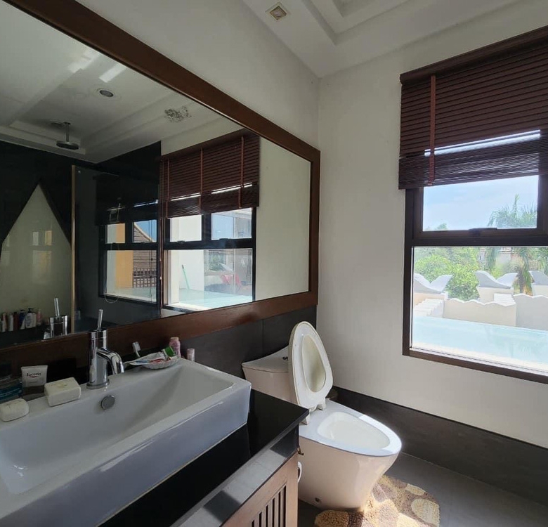 EP0030 | 6-BR Grand Estate for Sale in Phu Tara Village