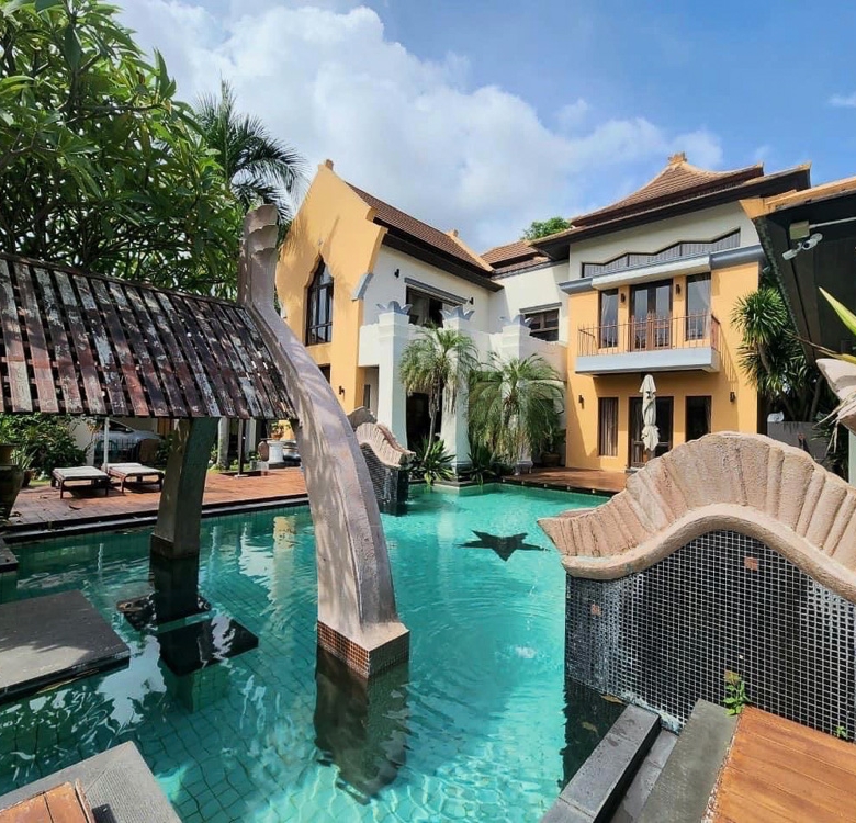 EP0030 | 6-BR Grand Estate for Sale in Phu Tara Village
