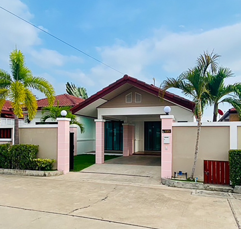 EP0044 | 3-BR Family Home for Sale in Huay Yai, Pattaya