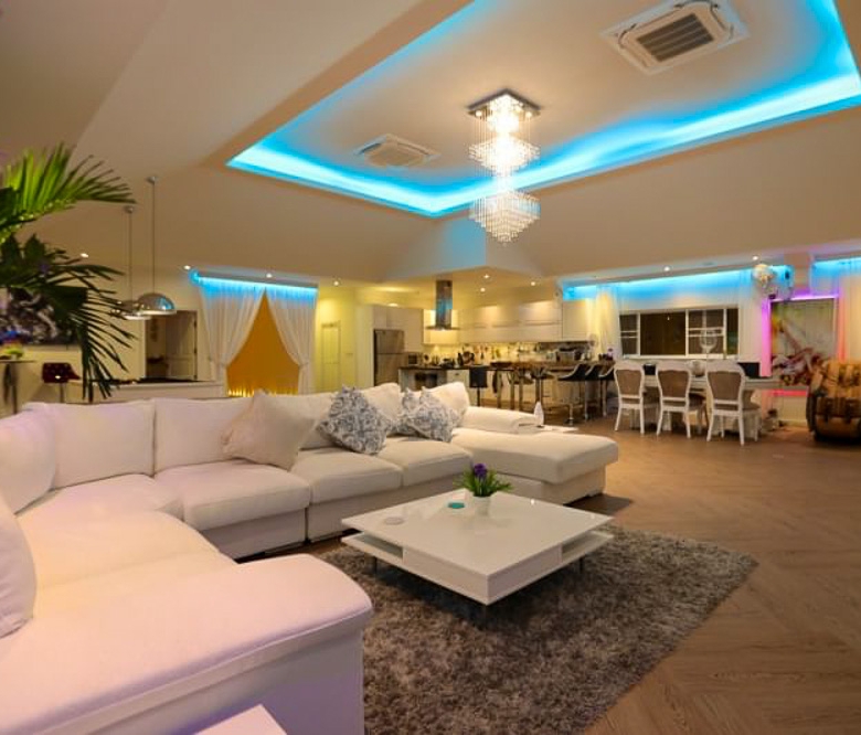 EP0048 | Grand 4-BR Luxury Estate for Sale in Thepprasit