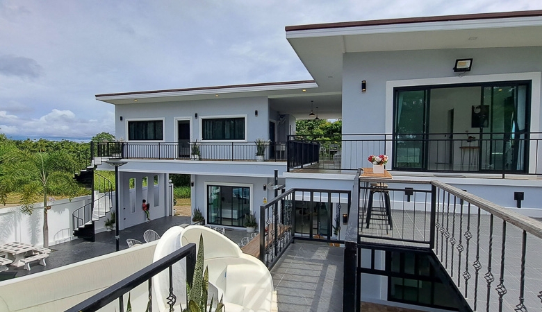 EP0035 | Grand 6-BR Executive Residence for Sale in Huay Yai