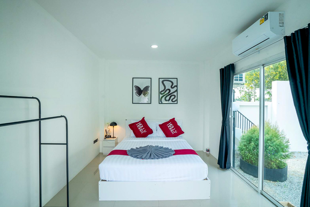Grand 6-BR Luxury Villa-14 EP0036 | Grand 6-BR Luxury Villa for Sale in Huay Yai Pattaya
