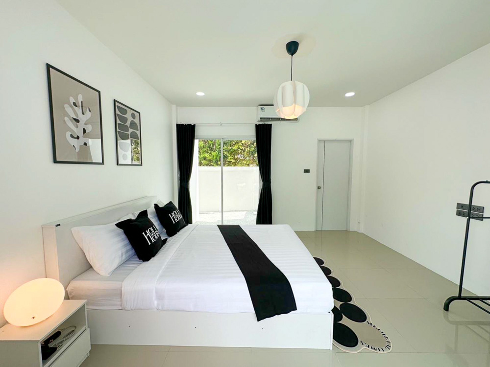 Grand 6-BR Luxury Villa-16 EP0036 | Grand 6-BR Luxury Villa for Sale in Huay Yai Pattaya