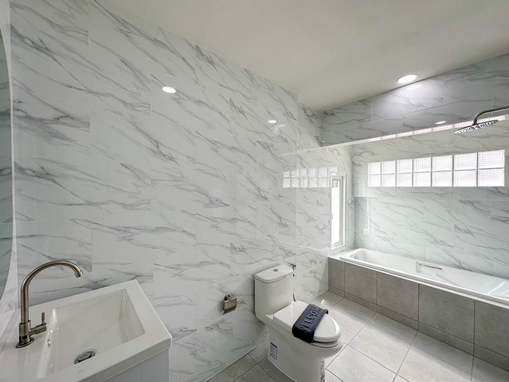 Grand 6-BR Luxury Villa-17 EP0036 | Grand 6-BR Luxury Villa for Sale in Huay Yai Pattaya