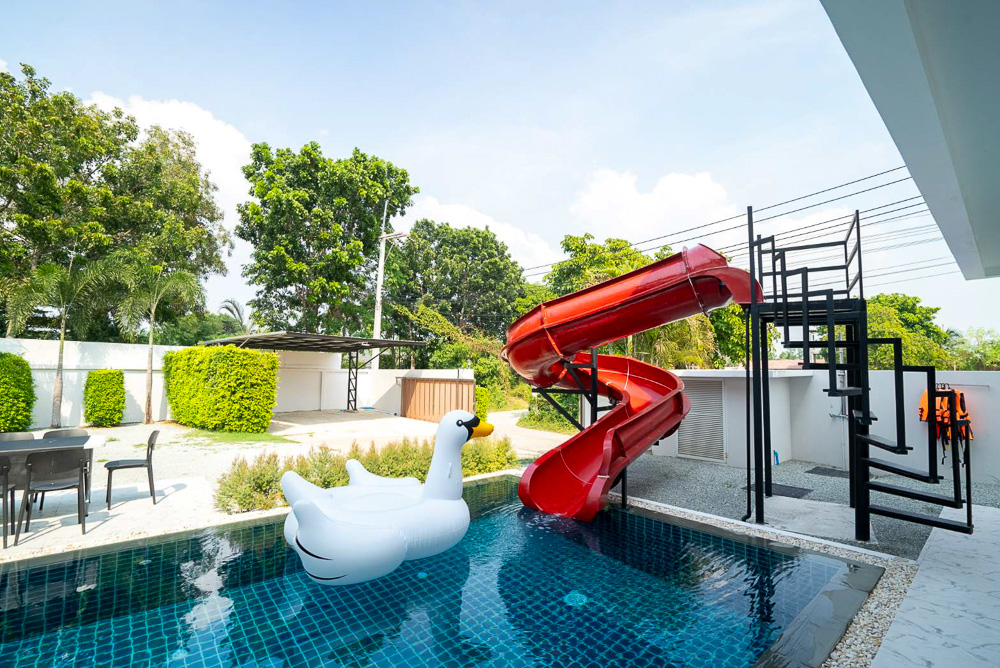 Grand 6-BR Luxury Villa-5 EP0036 | Grand 6-BR Luxury Villa for Sale in Huay Yai Pattaya