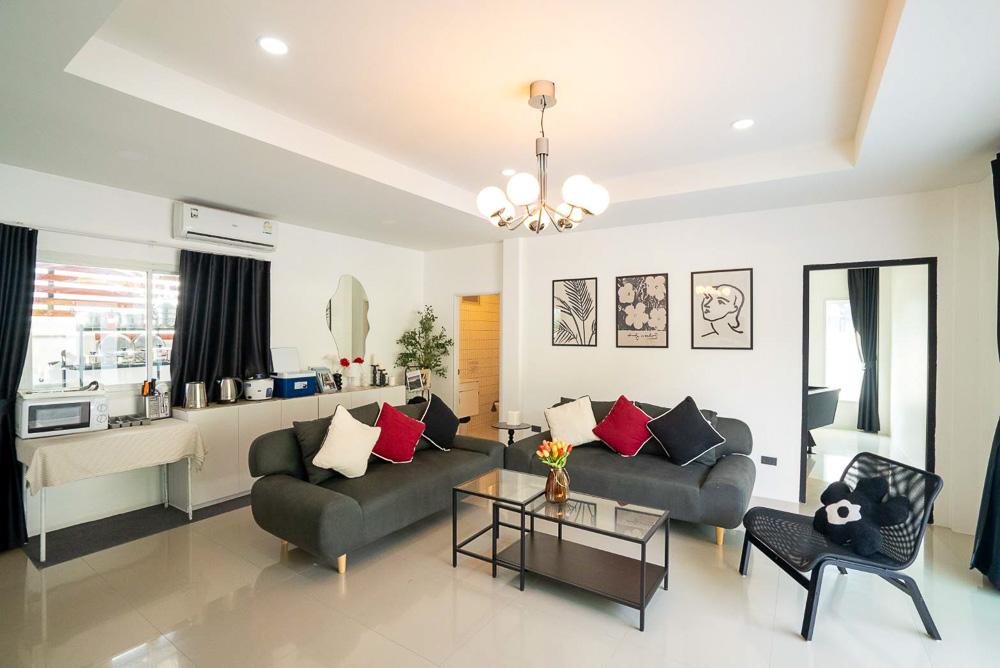 Grand 6-BR Luxury Villa-8 EP0036 | Grand 6-BR Luxury Villa for Sale in Huay Yai Pattaya