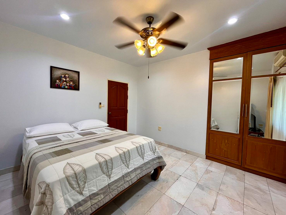 Grand Estate for Sale in East Pattaya-23 EP0032 | Grand Estate for Sale in East Pattaya – Only 4 Mins to Tara Pattana