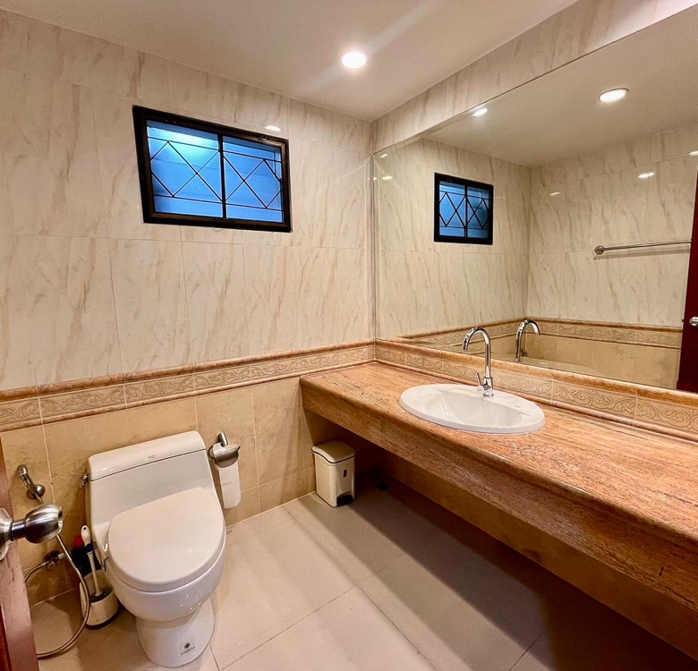 EP0032 | Grand Estate for Sale in East Pattaya – Only 4 Mins to Tara Pattana