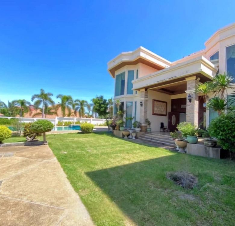 EP0031 | Grand Estate for Sale in Paradise Villa 2, East Pattaya