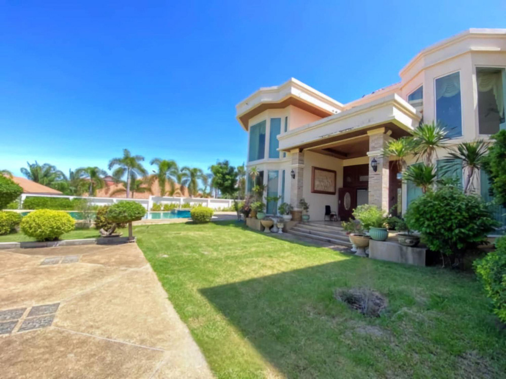 EP0031 | Grand Estate for Sale in Paradise Villa 2, East Pattaya