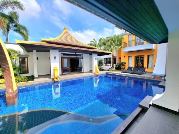 EP0029 | Grand Villa for Sale in Phu Tara Village, East Pattaya