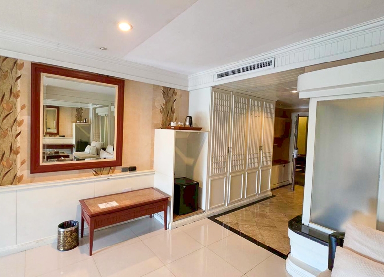 NP011 | Hotel for Rent Pattaya | Prime Location Opposite Terminal 21