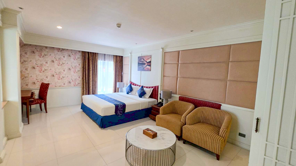 NP011 | Hotel for Rent Pattaya | Prime Location Opposite Terminal 21