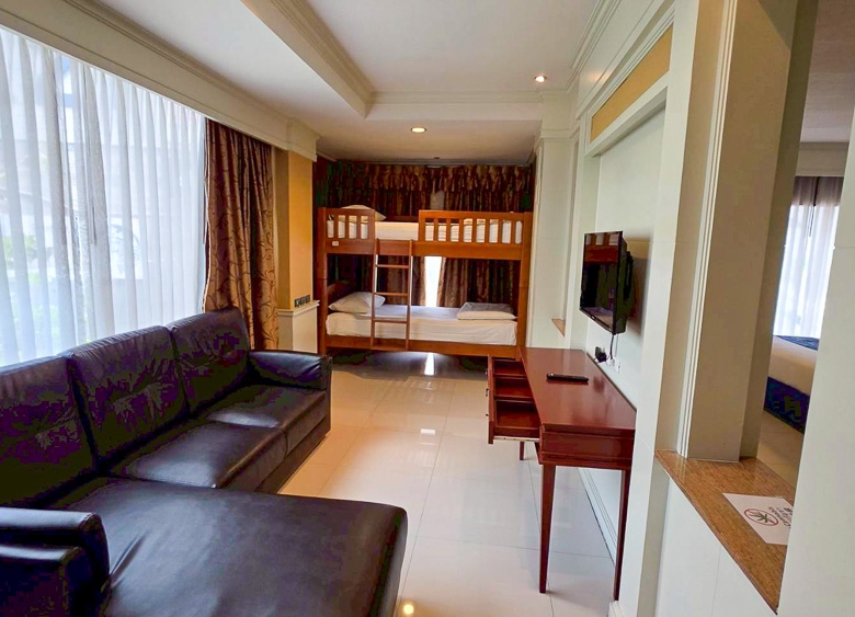 NP011 | Hotel for Rent Pattaya | Prime Location Opposite Terminal 21