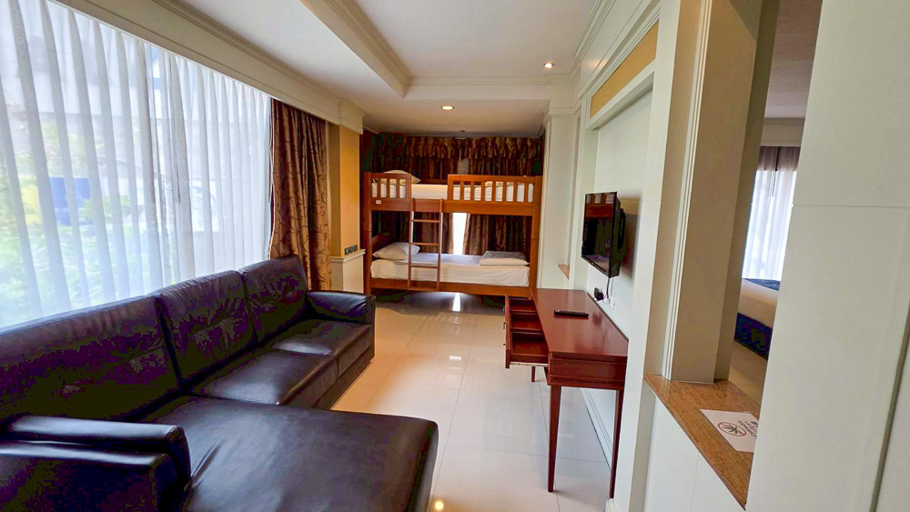 NP011 | Hotel for Rent Pattaya | Prime Location Opposite Terminal 21