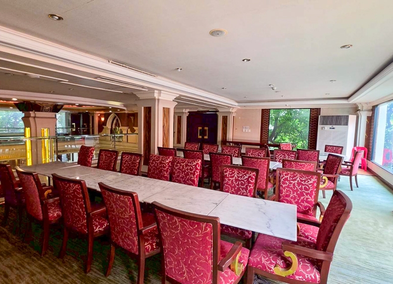 NP011 | Hotel for Rent Pattaya | Prime Location Opposite Terminal 21