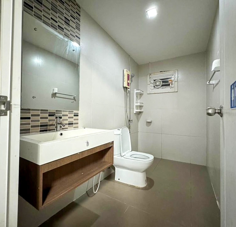 EP0006 | House for Sale in Pattaya | 3BR Chaiyapruek 2 | 240 Sq.m.