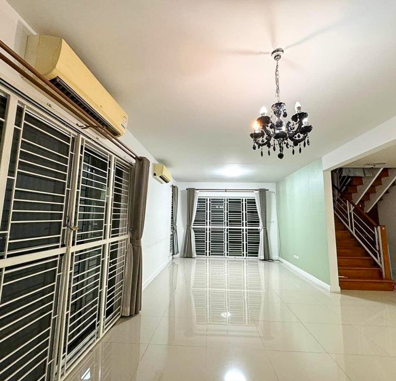 EP0006 | House for Sale in Pattaya | 3BR Chaiyapruek 2 | 240 Sq.m.