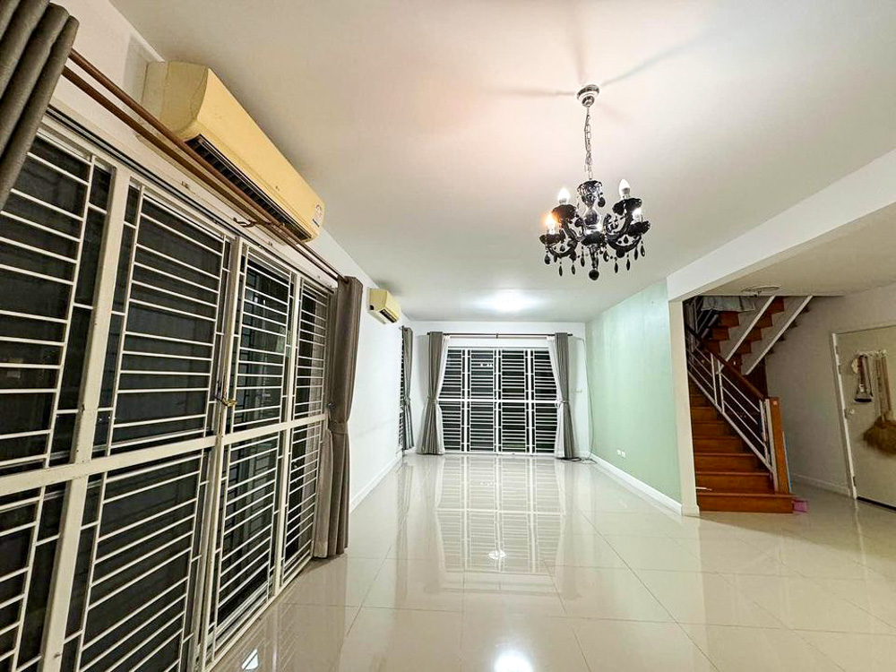 EP0006 | House for Sale in Pattaya | 3BR Chaiyapruek 2 | 240 Sq.m.
