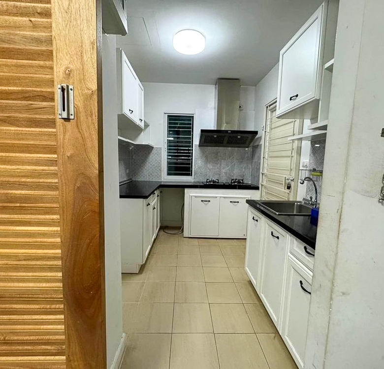 EP0006 | House for Sale in Pattaya | 3BR Chaiyapruek 2 | 240 Sq.m.