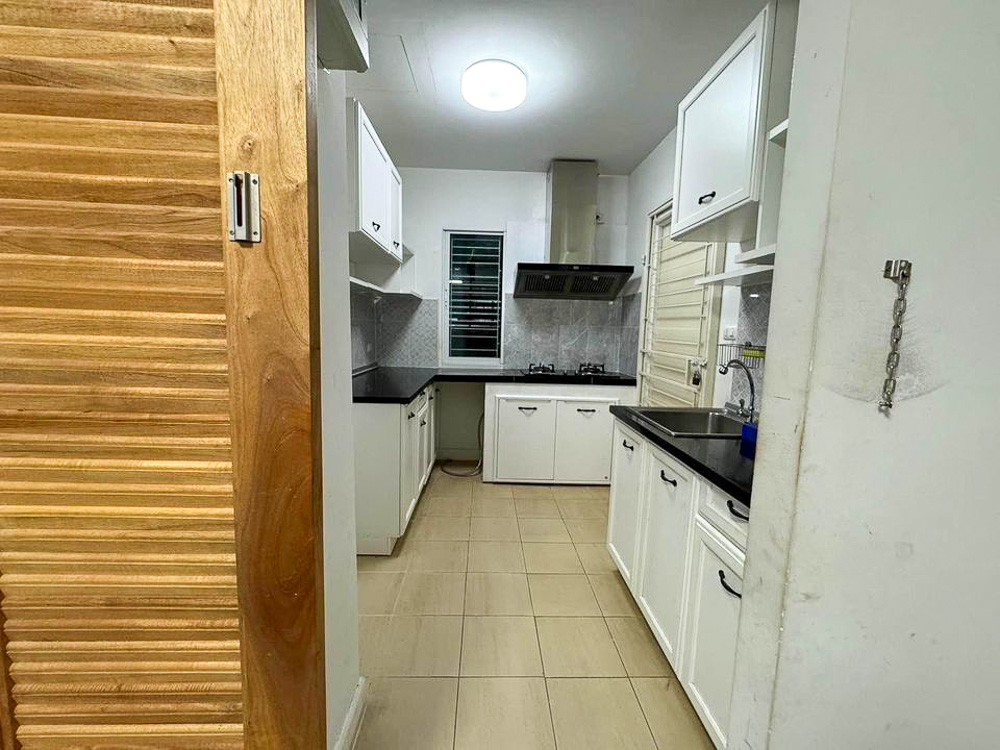 EP0006 | House for Sale in Pattaya | 3BR Chaiyapruek 2 | 240 Sq.m.