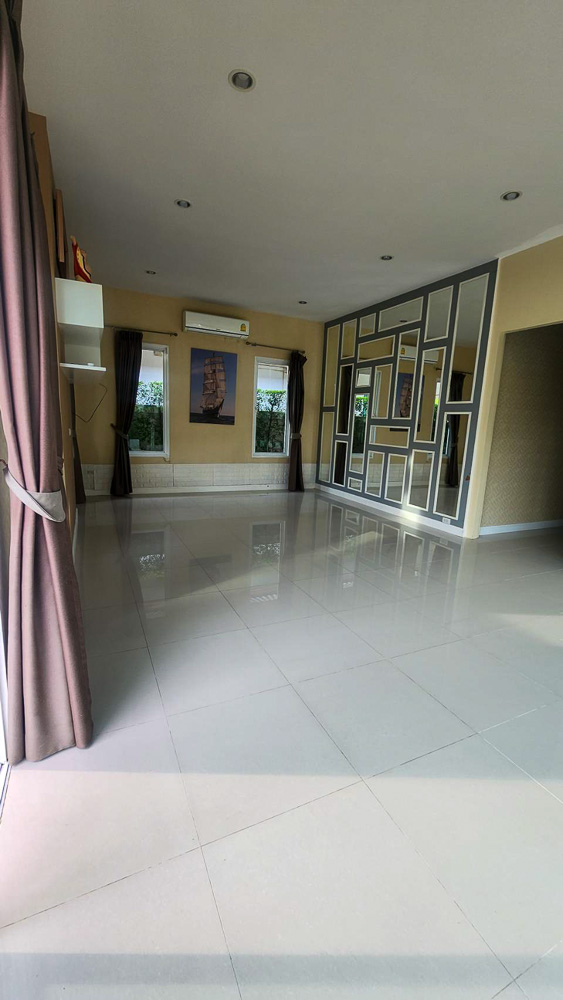 EP0007 | House for Sale East Pattaya | 3BR Near EFIP International School