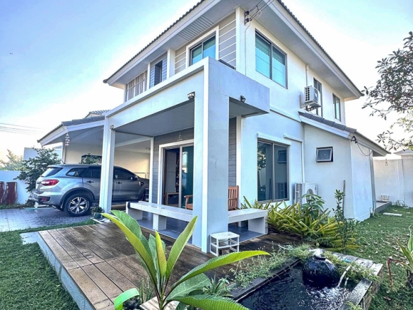 EP0019 | Family House for Sale at Life in the Garden