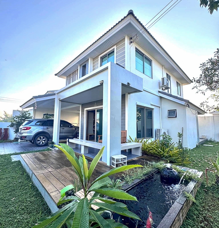 EP0019 | Family House for Sale at Life in the Garden