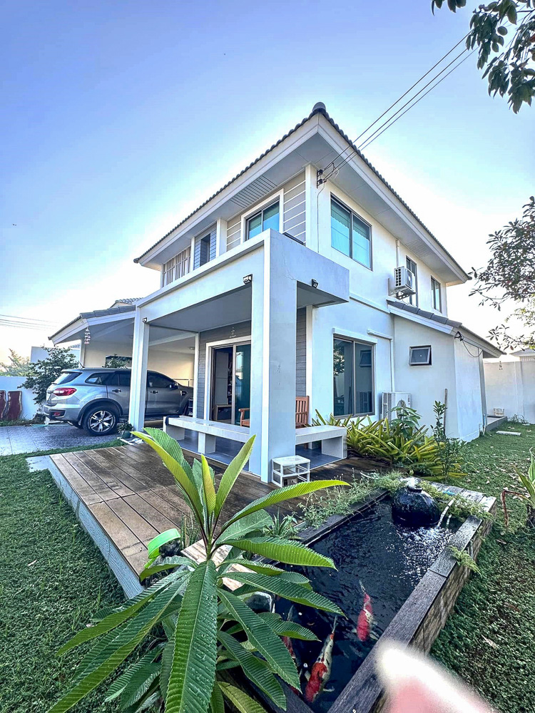 EP0019 | Family House for Sale at Life in the Garden