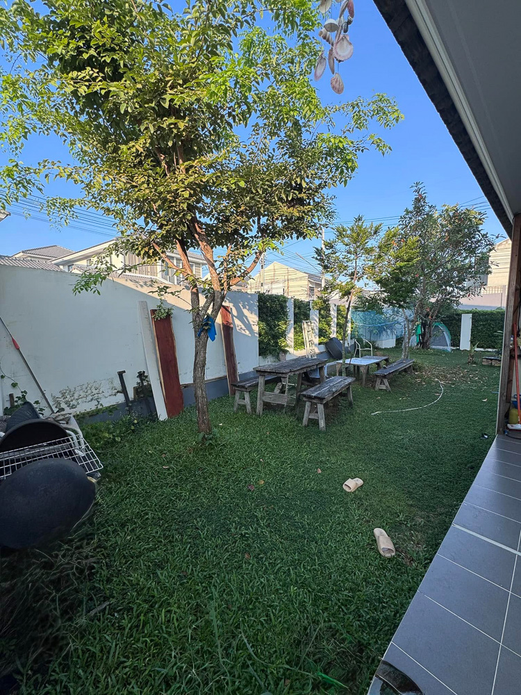 EP0019 | Family House for Sale at Life in the Garden