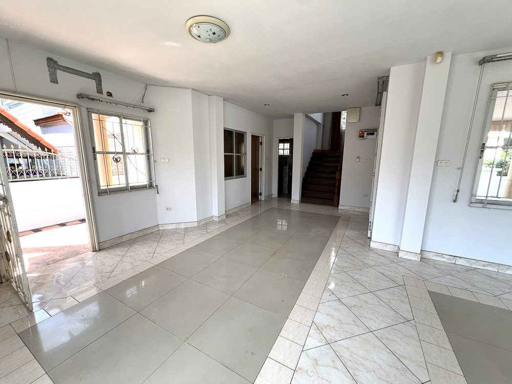 EP0024 | House for Sale in East Pattaya – Just 3 Mins to the Beach