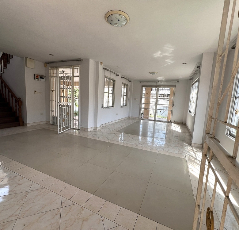 EP0024 | House for Sale in East Pattaya – Just 3 Mins to the Beach