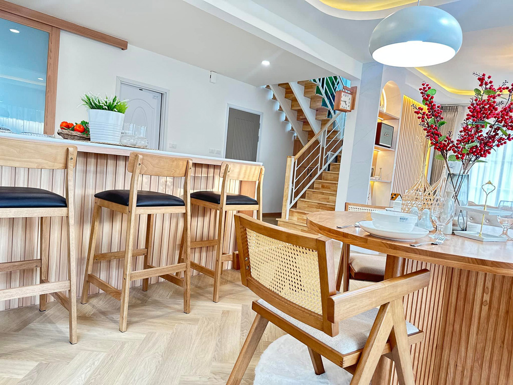 House for Sale on Chaiyapruek 2, Jomtien-12 EP0033 | 3-BR House for Sale on Chaiyapruek 2, Jomtien