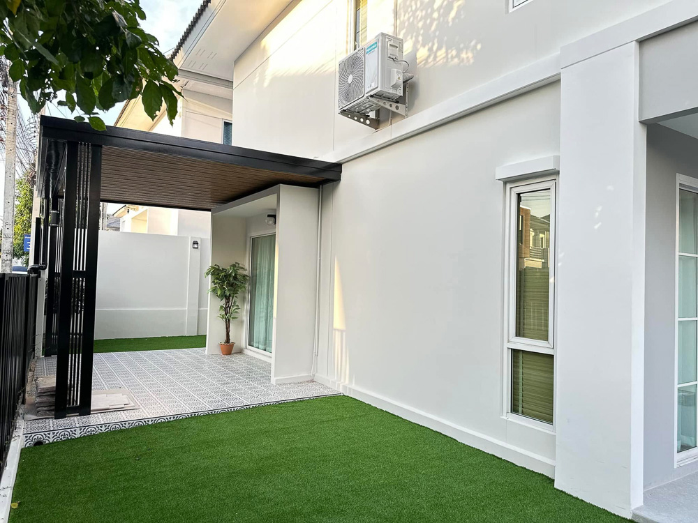 House for Sale on Chaiyapruek 2, Jomtien-5 EP0033 | 3-BR House for Sale on Chaiyapruek 2, Jomtien