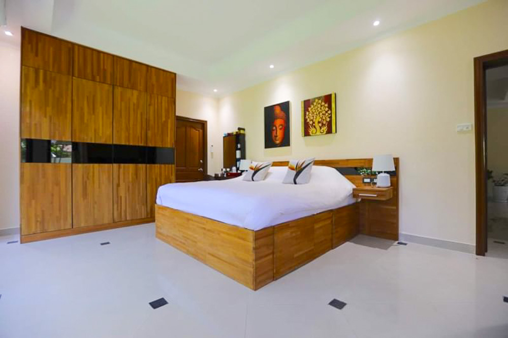 Luxury 3-BR Private Pool Villa-12 EP0046 | Luxury 3-BR Private Pool Villa for Sale in Jomtien, Pattaya